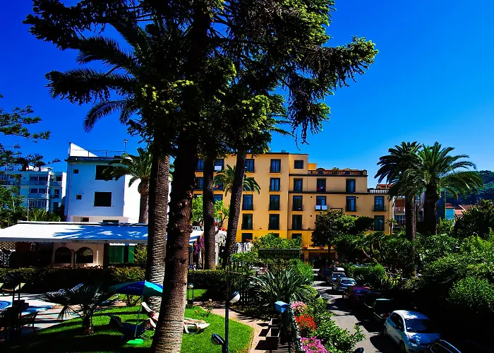 Hotel Eden