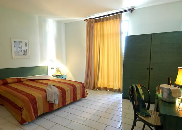 Hotel Eden
